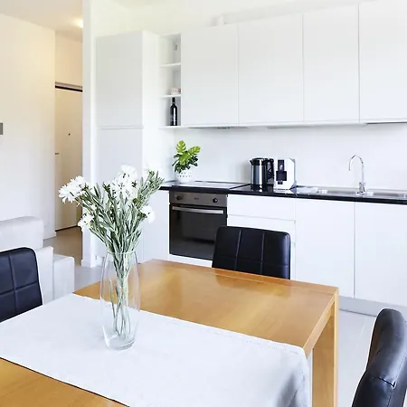 La Vista By Solutions *